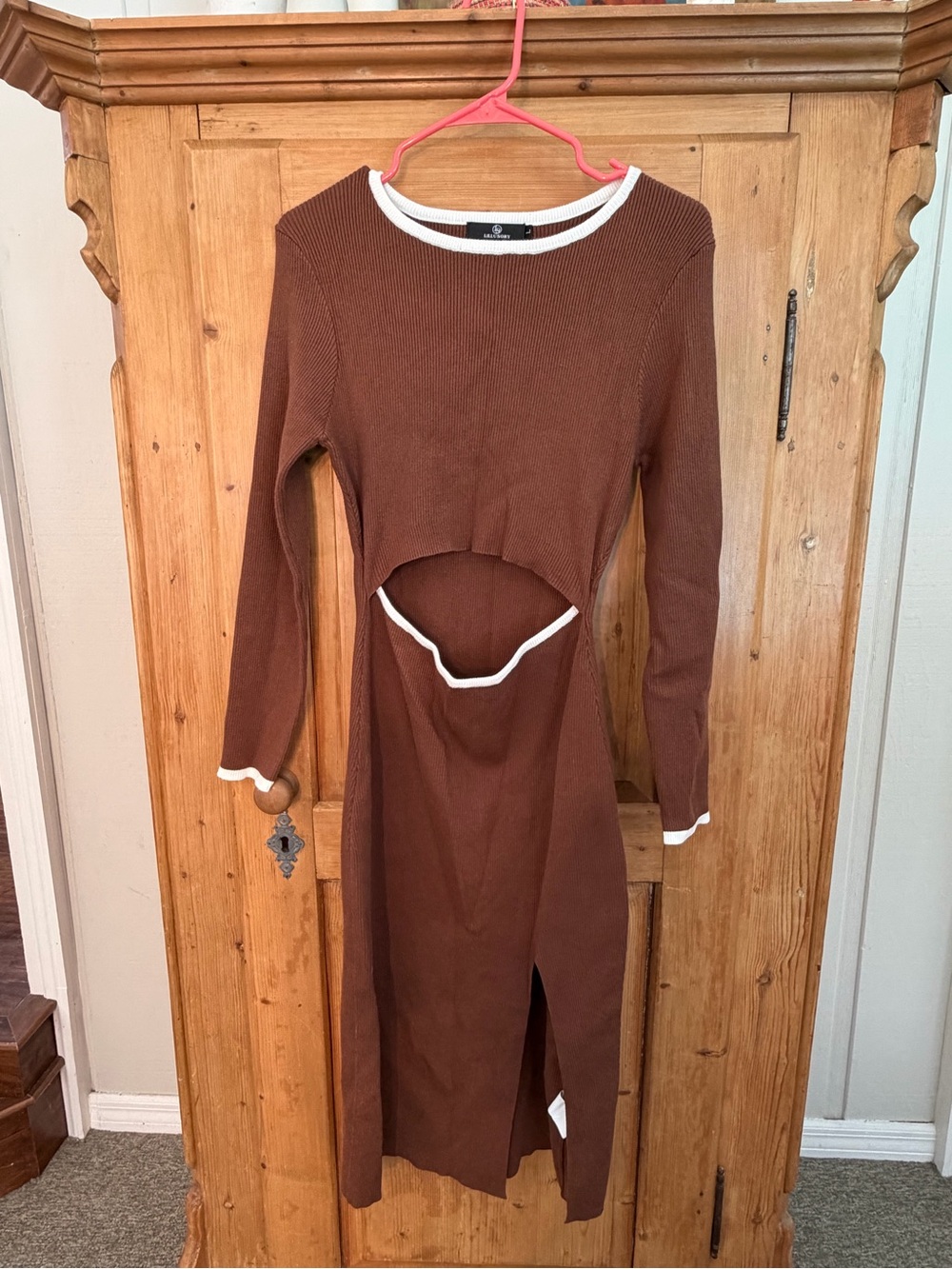 Lillusory Brown Ribbed Cutout Midi Dress with White Trim Sz Large